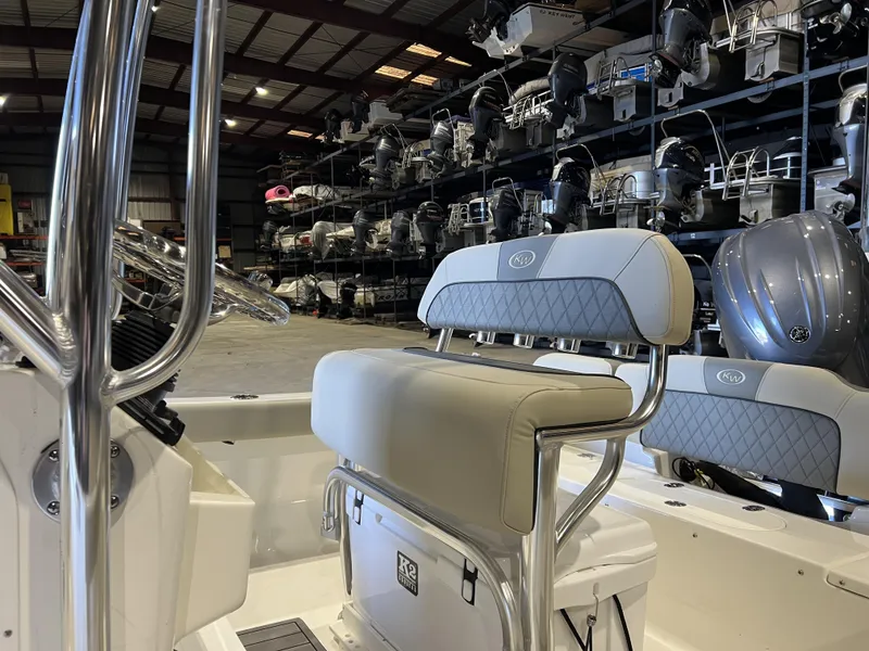 Slide: The Image of Key West Family Sportsman 189FS 2025 - 4