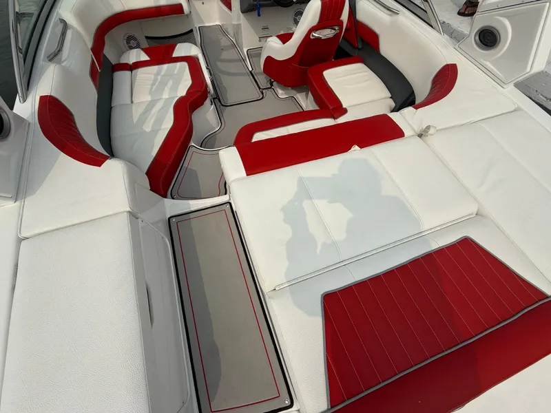 Slide: The Image of Cobalt 200S 2020 - 286