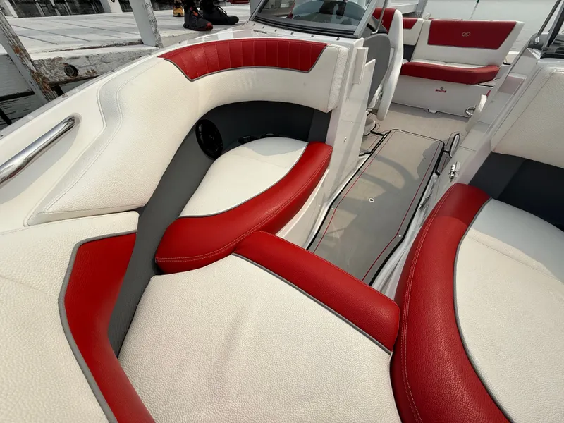 Slide: The Image of Cobalt 200S 2020 - 294