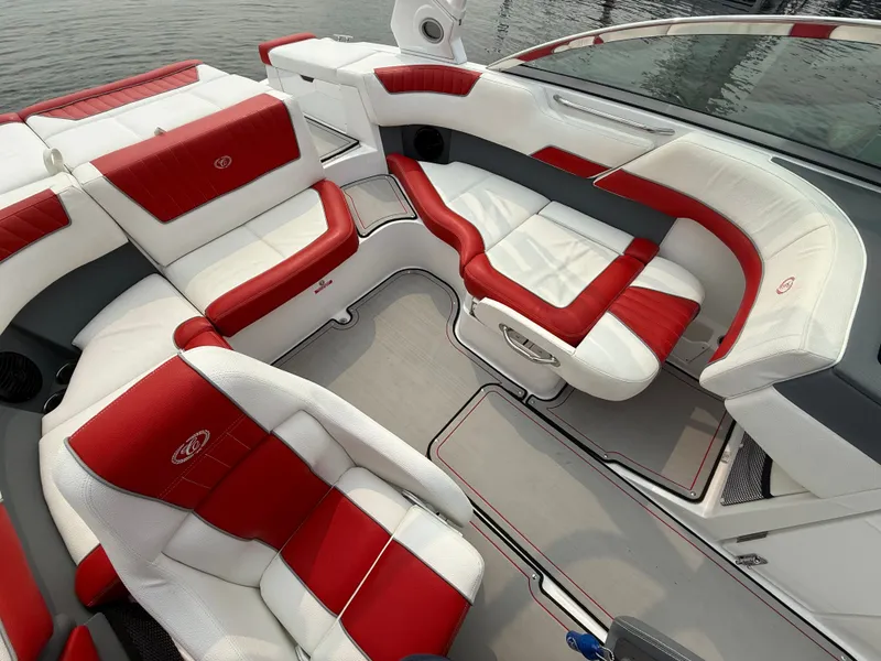 Slide: The Image of Cobalt 200S 2020 - 341