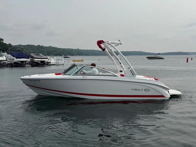 Slide: The Image of Cobalt 200S 2020 - 350