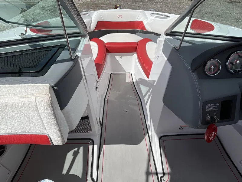 Slide: The Image of Cobalt 200S 2020 - 299