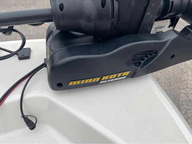 Slide: The Image of Minn Kota Ultrex motor on 2019 NauticStar 244XTS boat deck. - 38
