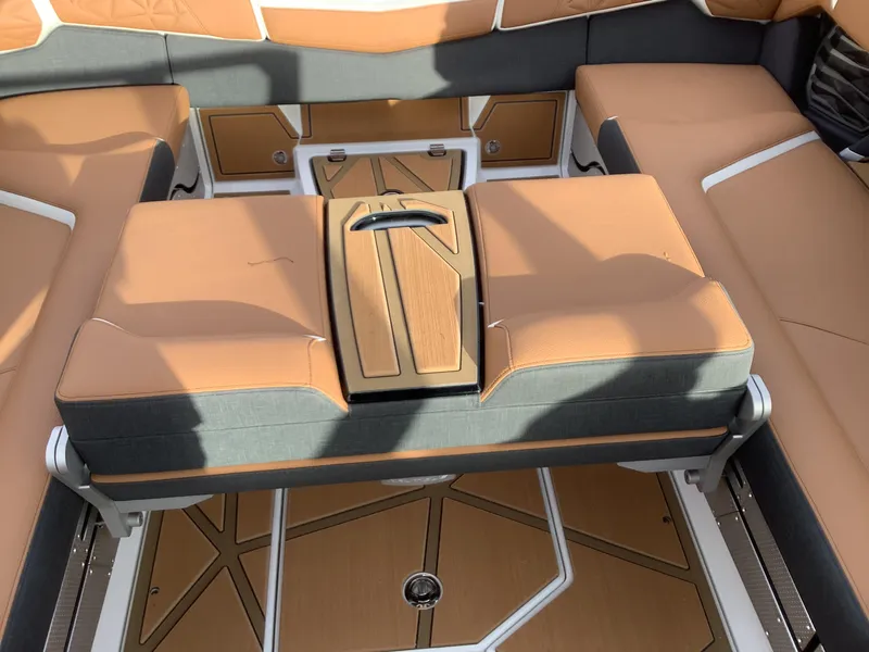 Slide: The Image of Nautique Super Air Nautique G25 Paragon 2025 - 12