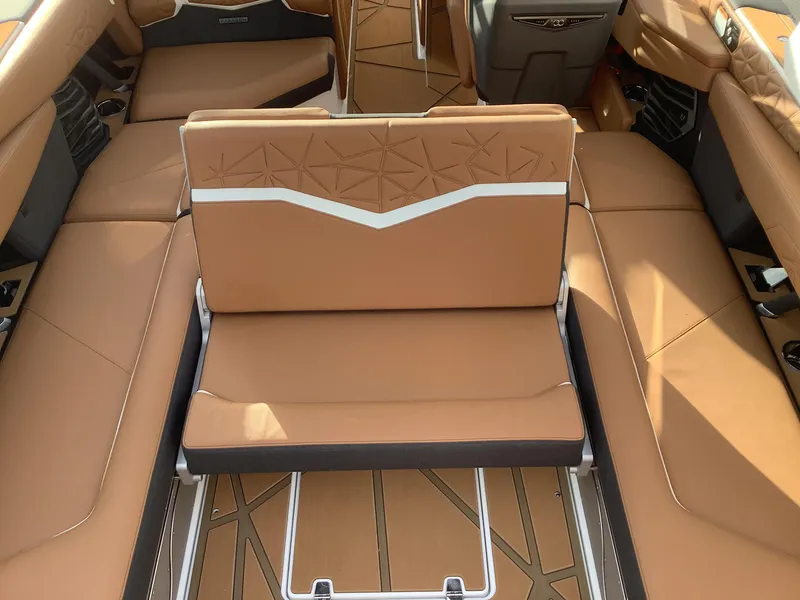 Slide: The Image of Nautique Super Air Nautique G25 Paragon 2025 - 13