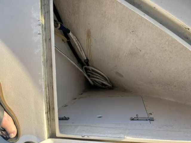 Slide: The Image of Grand Banks 38 Eastbay EX 1999 - 54