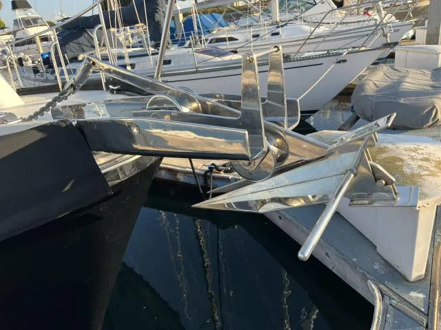 Slide: The Image of Grand Banks 38 Eastbay EX 1999 - 57