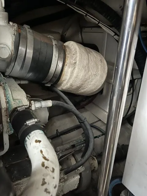 Slide: The Image of Grand Banks 38 Eastbay EX 1999 - 62