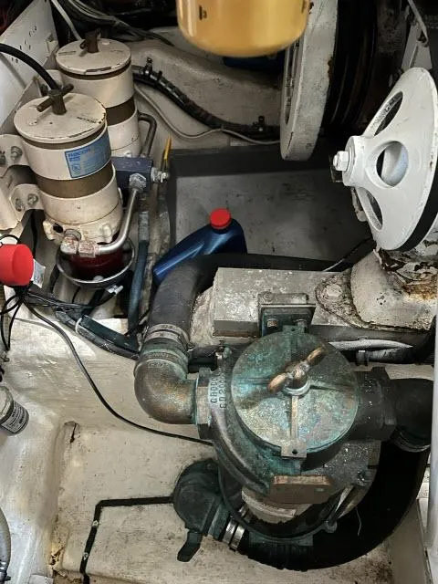 Slide: The Image of Grand Banks Eastbay 38 1999 - 60