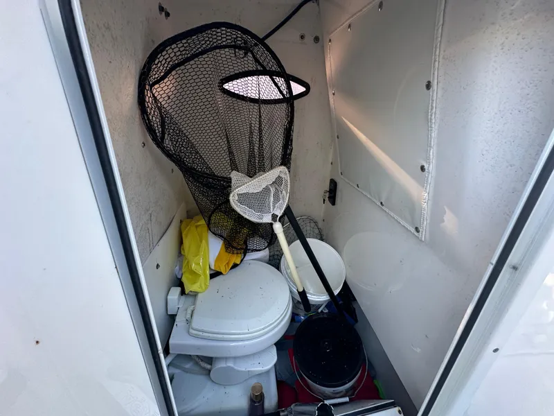 Slide: The Image of NauticStar Legacy 2302 2022 - 61