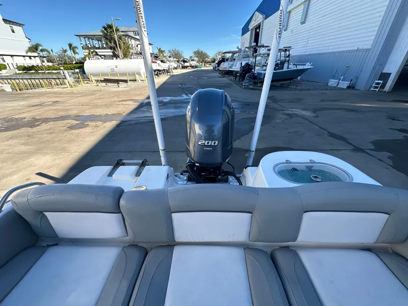 Slide: The Image of NauticStar Legacy 2302 2022 - 68