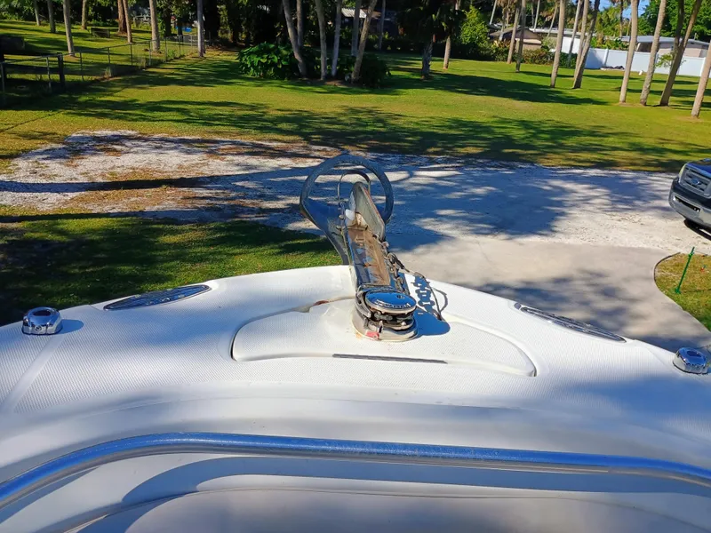 Slide: The Image of 2007 Hydra-Sports 2500CC Vector boat bow with anchor, parked on grassy area. - 15