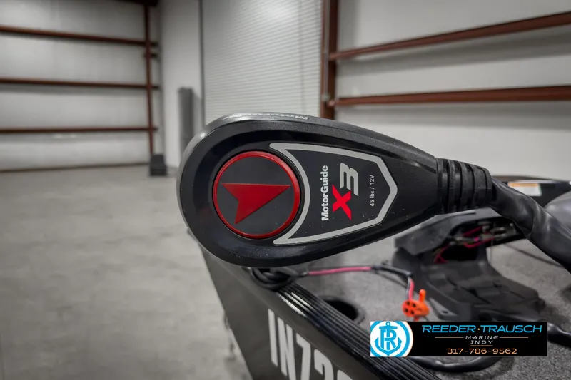 Slide: The Image of Close-up of a 2021 Lowe Skorpion 17 boat with a MotorGuide X3 trolling motor. - 33