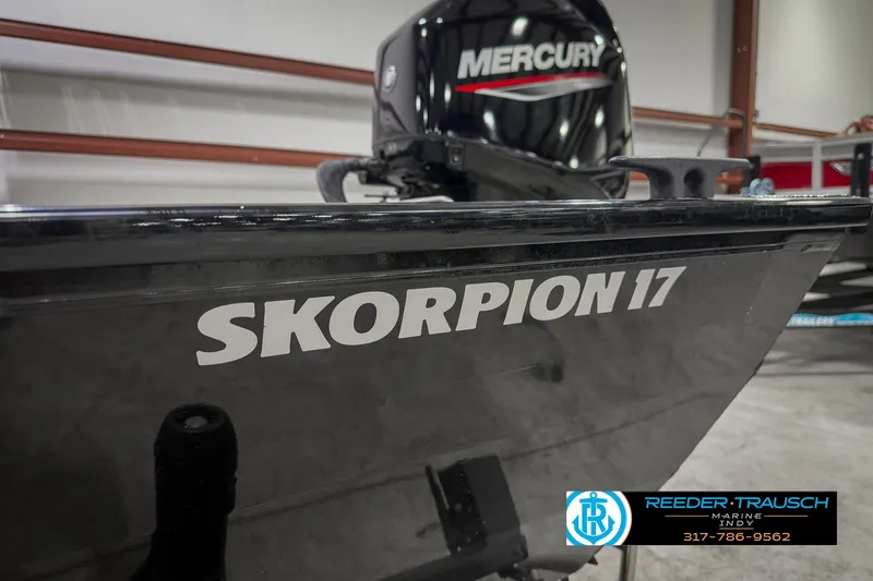 Slide: The Image of 2021 Lowe Skorpion 17 boat with Mercury engine in showroom. - 40