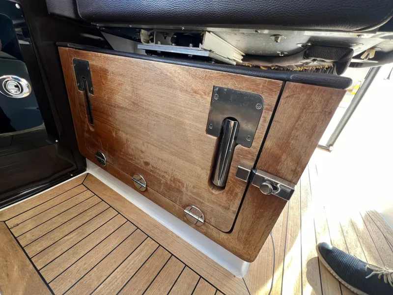 Slide: The Image of Regal 46 Sport Coupe 2014 - 80