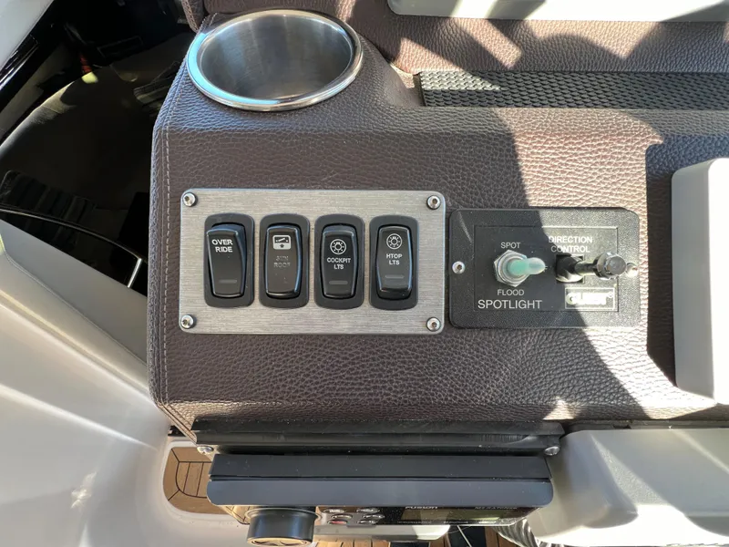 Slide: The Image of Regal 46 Sport Coupe 2014 - 87