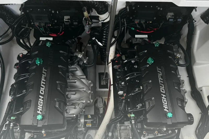 Slide: The Image of 2021 Yamaha AR250 boat engines, high output, dual setup, detailed view. - 6
