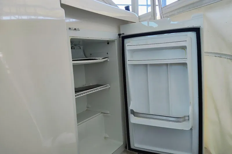 Slide: The Image of Mini Fridge in Cockpit - 14