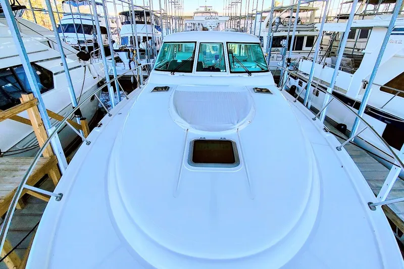 Slide: The Image of Tiara 4400 Sovran 2004 - 2