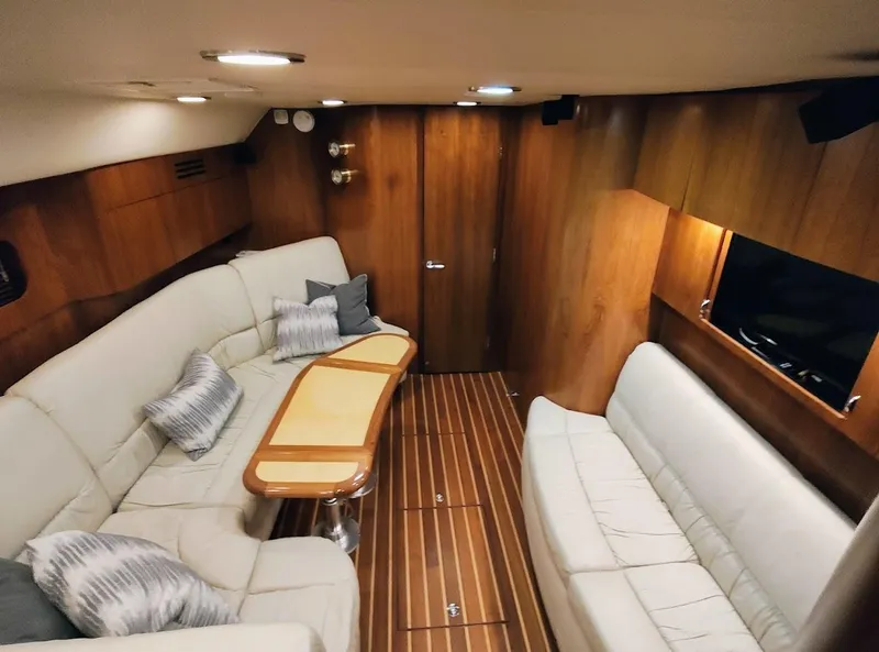 Slide: The Image of Salon - 32