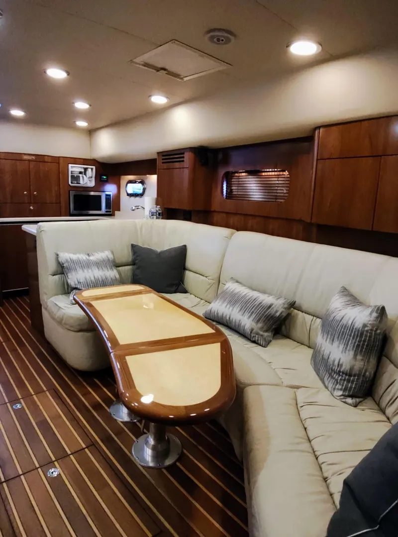 Slide: The Image of Salon - 33