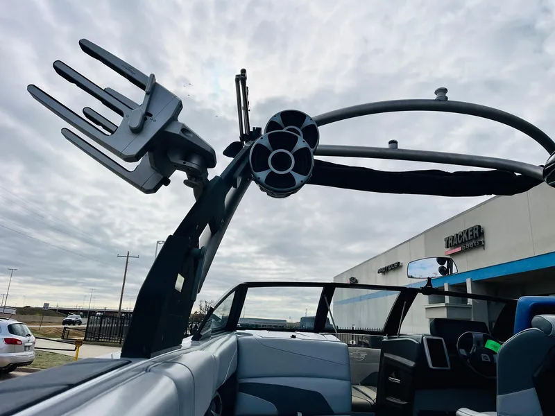 Slide: The Image of Malibu Wakesetter 24 MXZ 2020 - 58