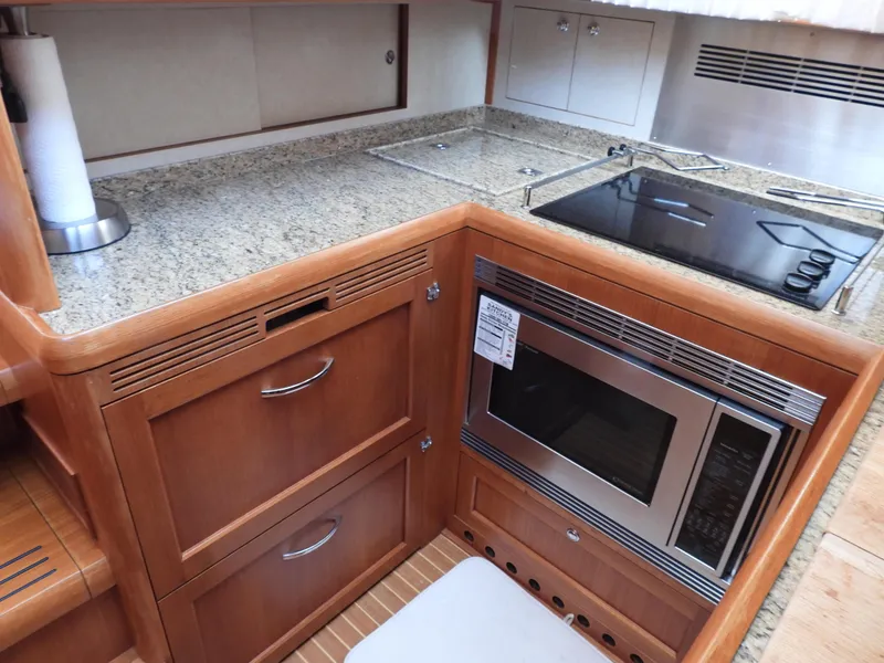 Slide: The Image of Grand Banks 46 Eastbay SX 2015 - 25