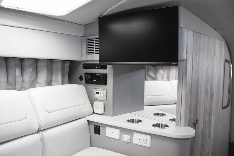 Slide: The Image of Formula 310 Sun Sport 2026 - 50