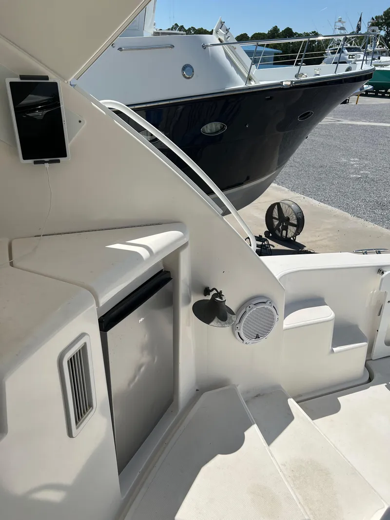 Slide: The Image of Tiara 4300 Sovran 2007 - 54