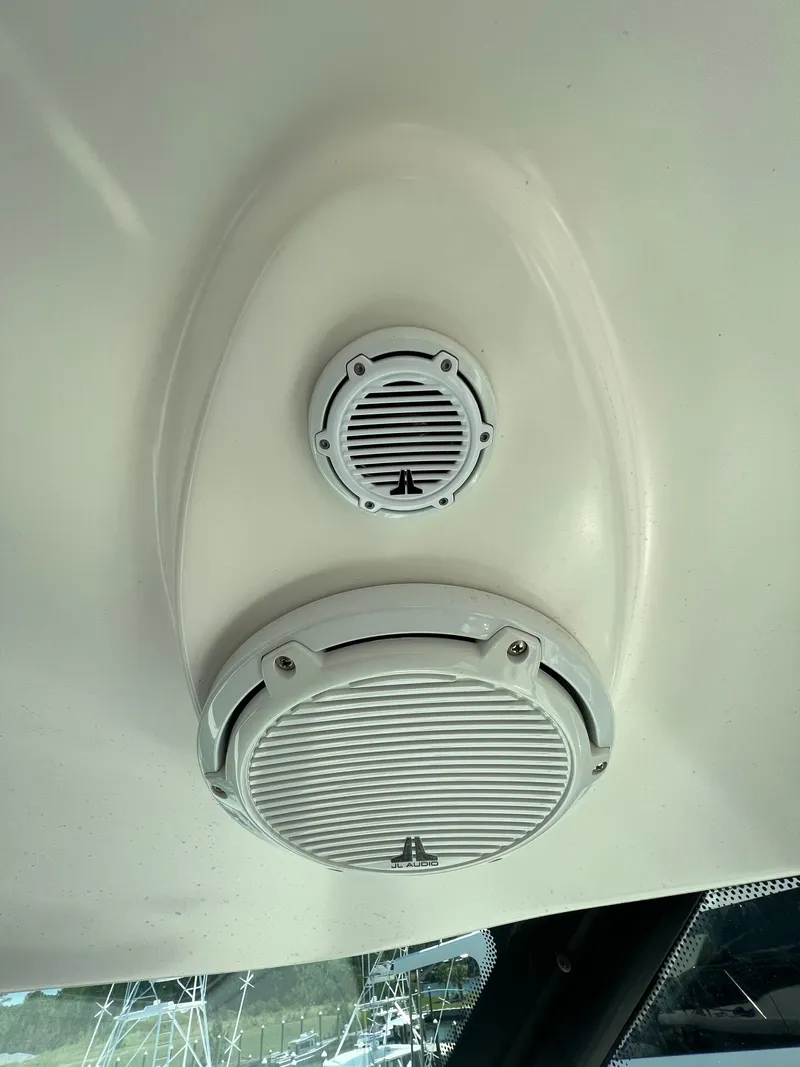 Slide: The Image of Tiara 4300 Sovran 2007 - 62