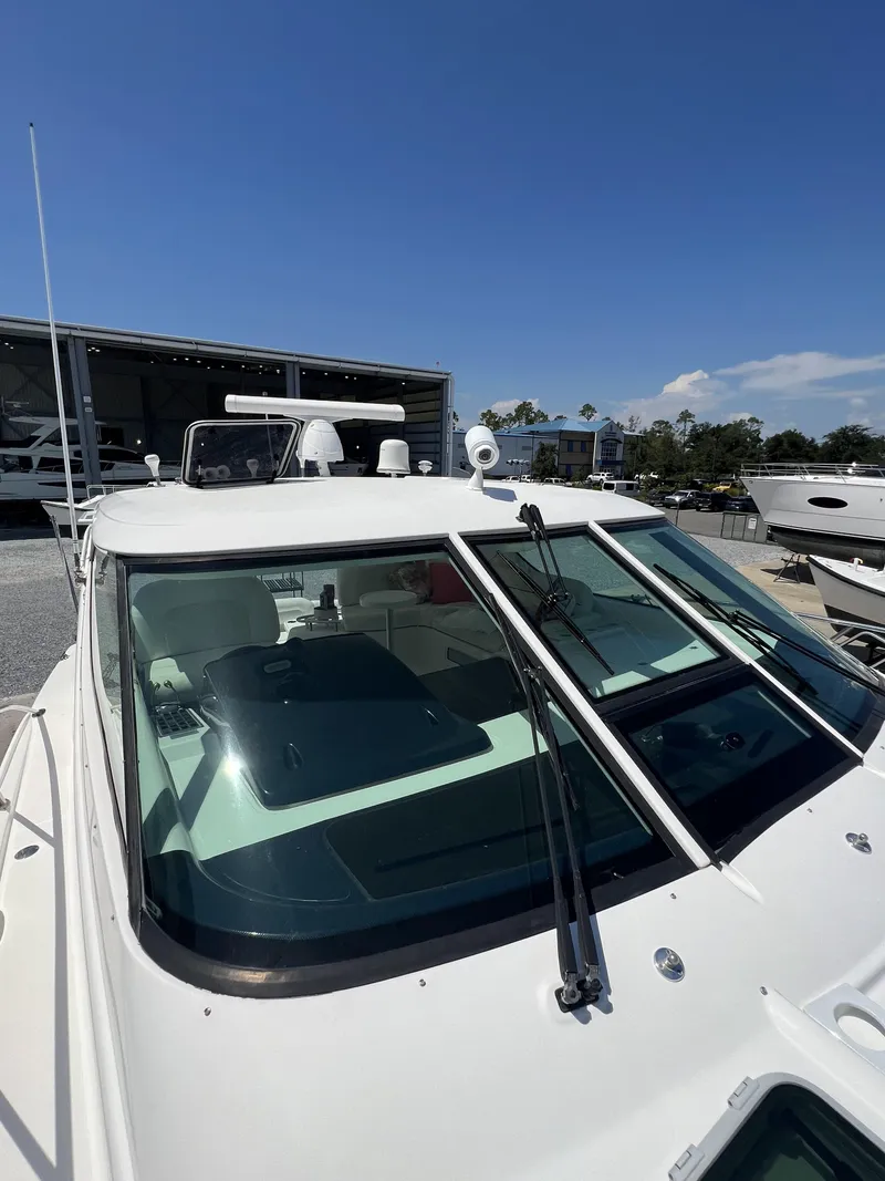 Slide: The Image of Tiara 4300 Sovran 2007 - 71