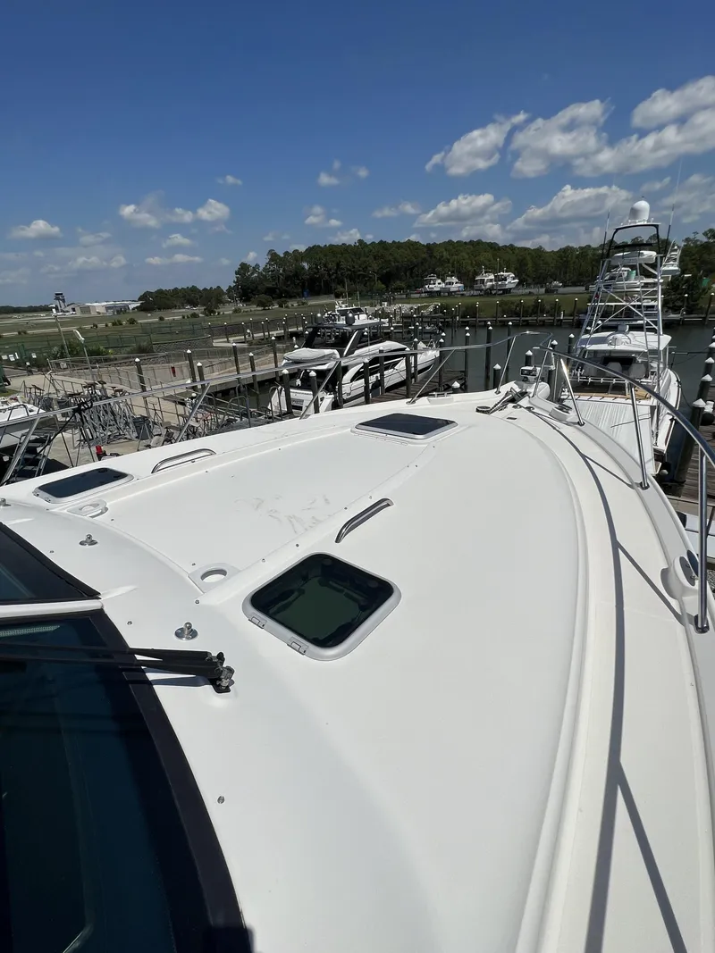 Slide: The Image of Tiara 4300 Sovran 2007 - 72