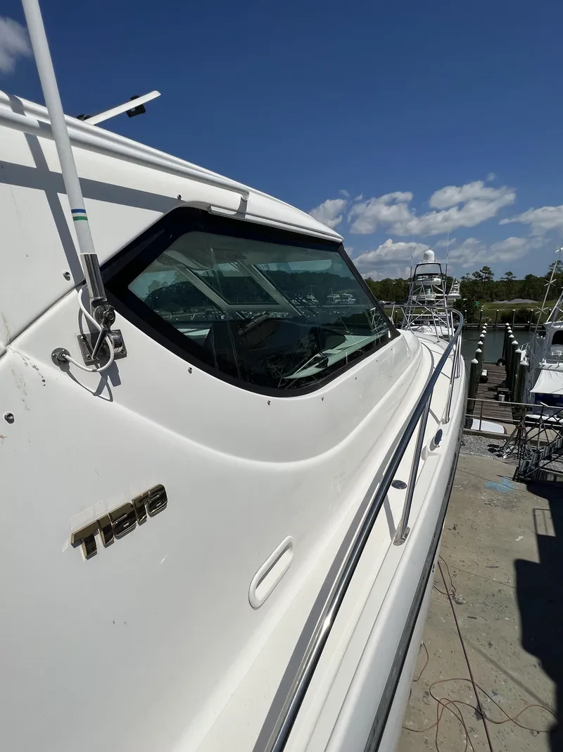 Slide: The Image of Tiara 4300 Sovran 2007 - 73