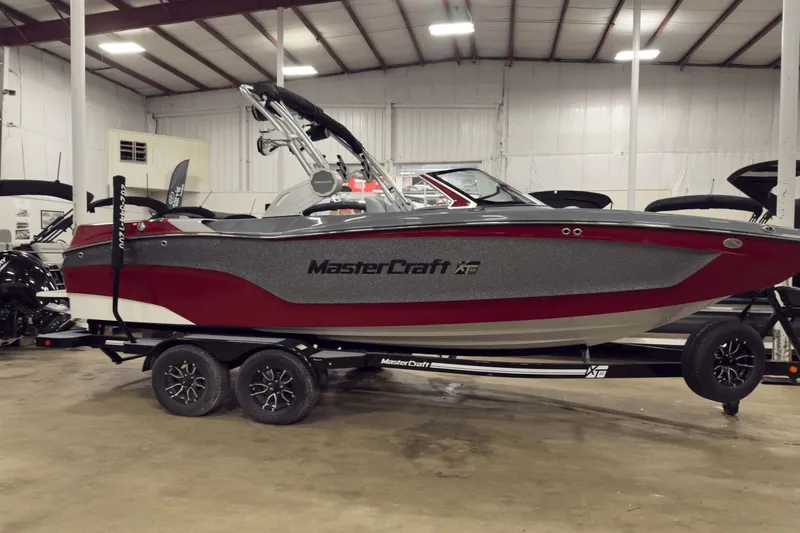 Slide: The Image of MasterCraft XT22 2025 - 3