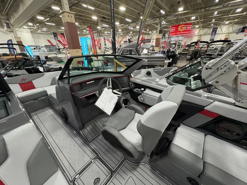 Slide: The Image of MasterCraft XT22 2025 - 61