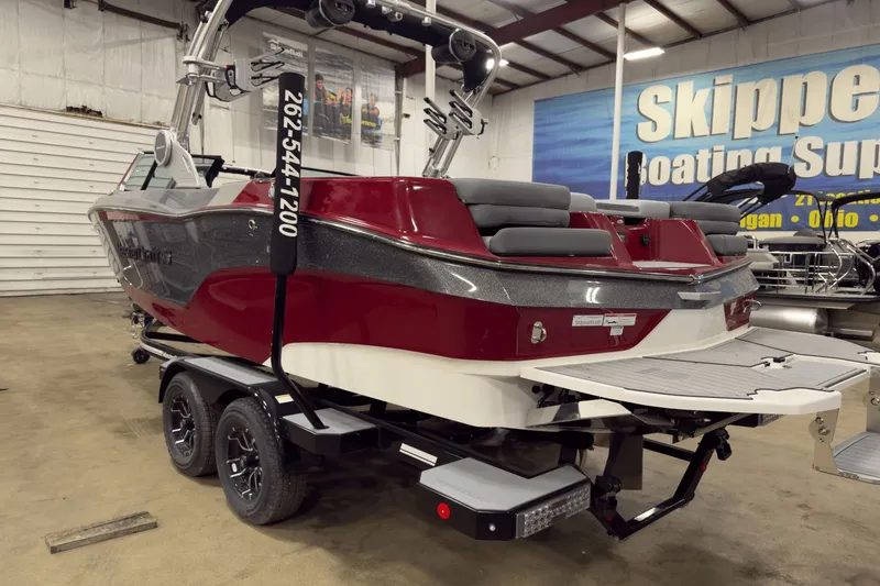 Slide: The Image of MasterCraft XT22 2025 - 7