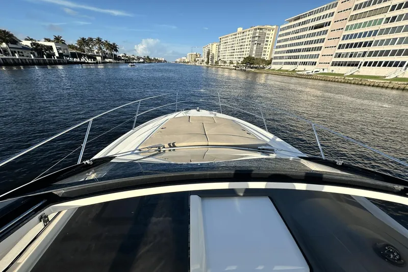 Slide: The Image of Azimut Atlantis 34 2014 - 11
