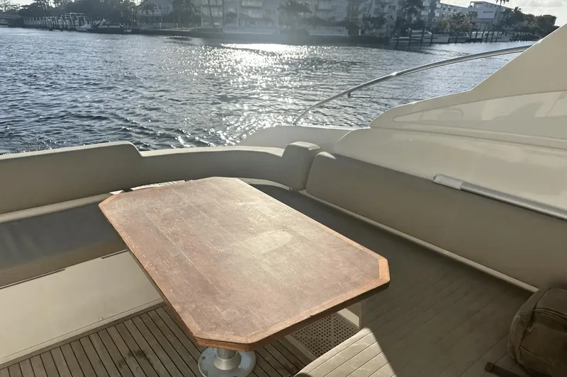 Slide: The Image of Azimut Atlantis 34 2014 - 28
