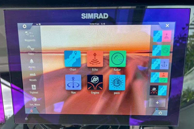 Slide: The Image of Sea Ray 320 Sundancer Outboard 2023 - 14