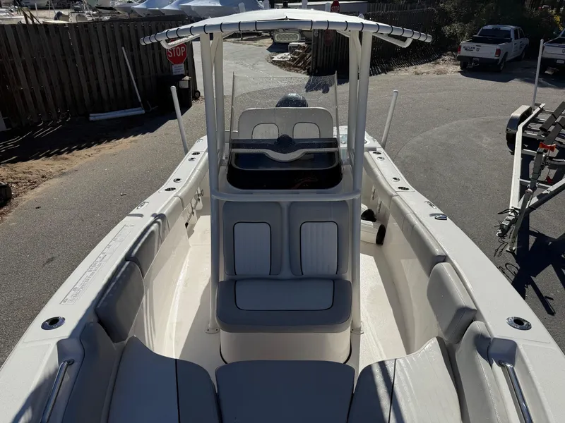 Slide: The Image of Sea Fox 228 Commander 2022 - 9