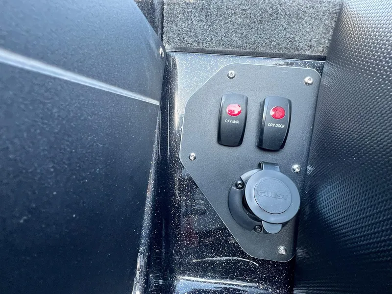 Slide: The Image of Skeeter ZXR20 2025 - 11