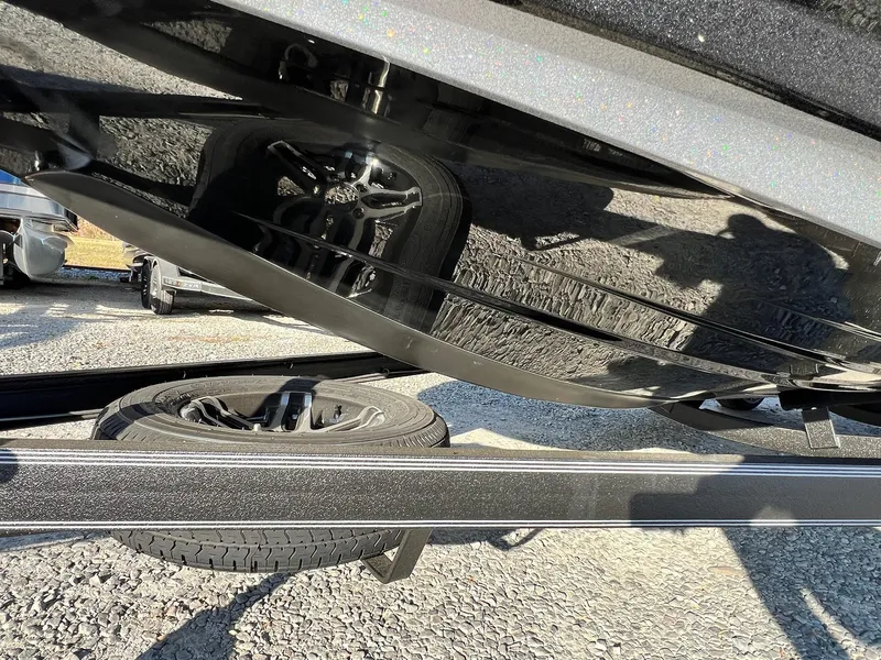 Slide: The Image of Skeeter ZXR20 2025 - 24