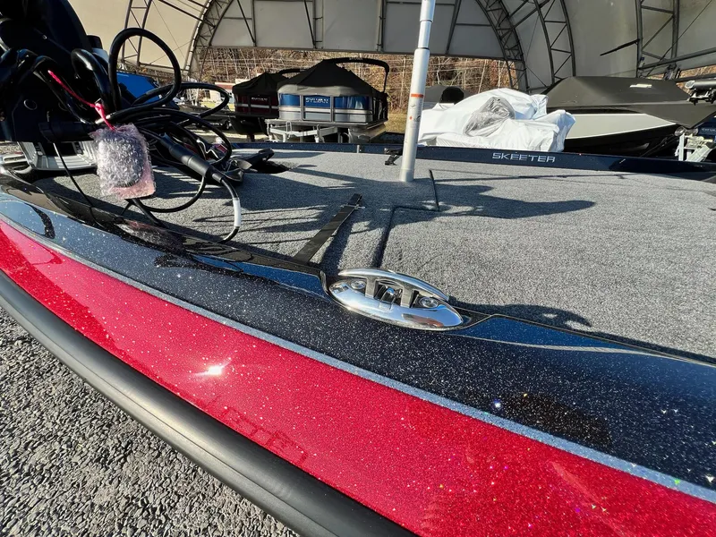 Slide: The Image of Skeeter ZXR20 2025 - 31