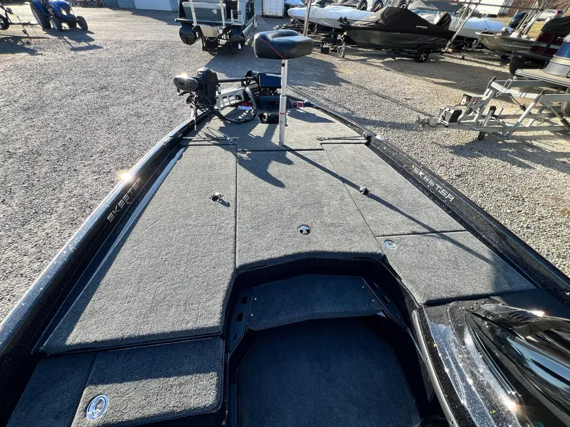 Slide: The Image of Skeeter ZXR20 2025 - 7