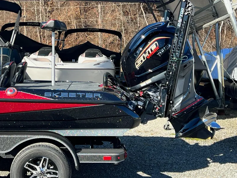 Slide: The Image of Skeeter ZXR20 2025 - 14