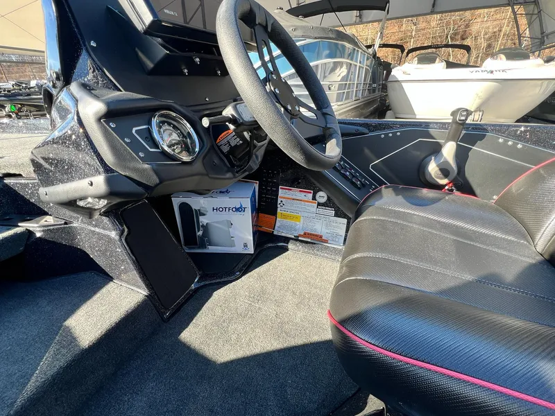 Slide: The Image of Skeeter ZXR20 2025 - 17