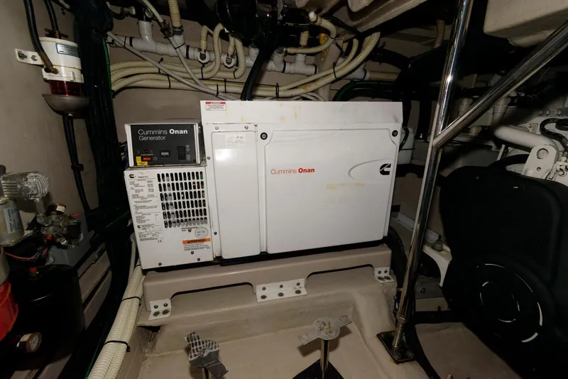 Slide: The Image of Cummins Onan generator in 2016 Sea Ray L590 Fly engine room. - 43