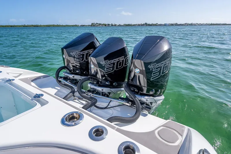 Slide: The Image of Yellowfin 34 2020 - 57