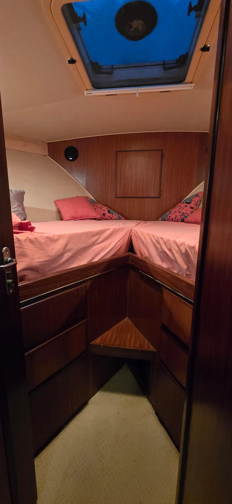 Slide: The Image of Cozy cabin interior of 1989 Hatteras 40 Double Cabin yacht with twin beds. - 13