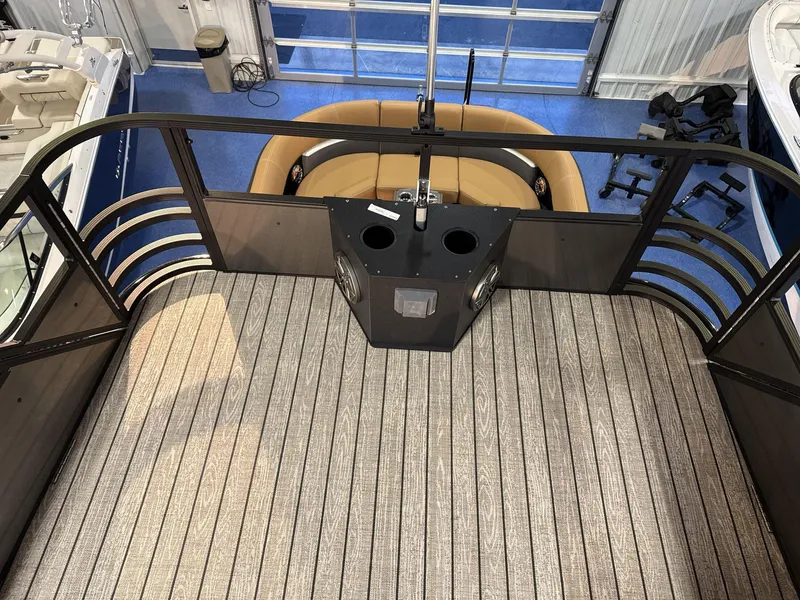 Slide: The Image of Harris Solstice RD 270 2025 - 20